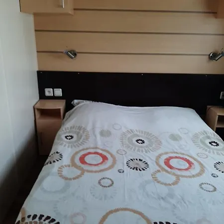 Camping Mobile Camping St Pierre Des Horts